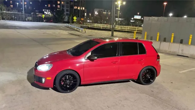 2010 Volkswagen GTI 2.0T Hatchback