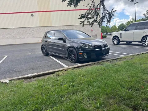 2010 Volkswagen GTI 2.0T Hatchback Sedan 4D