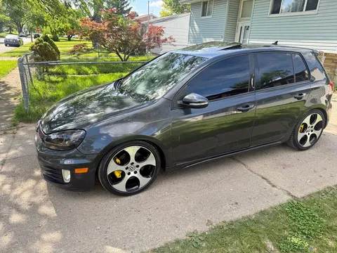 2010 Volkswagen GTI 2.0T Hatchback Sedan 4D