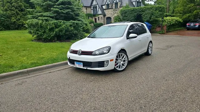 2010 Volkswagen GTI 2.0T Hatchback