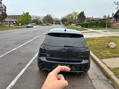 2010 Volkswagen GTI 2.0T Hatchback Sedan 4D