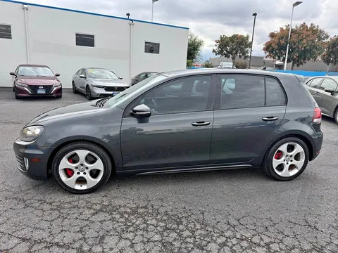2010 Volkswagen GTI 2.0T Hatchback Sedan 4D