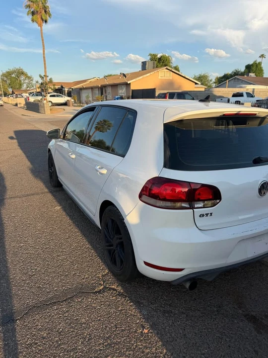 2010 Volkswagen GTI Mk6 - Image 3 of 7
