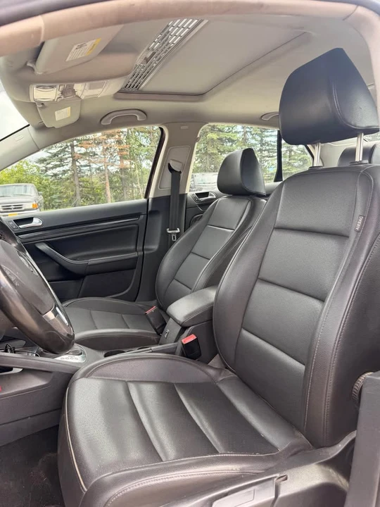 2010 Volkswagen A5 Jetta - Image 9 of 9