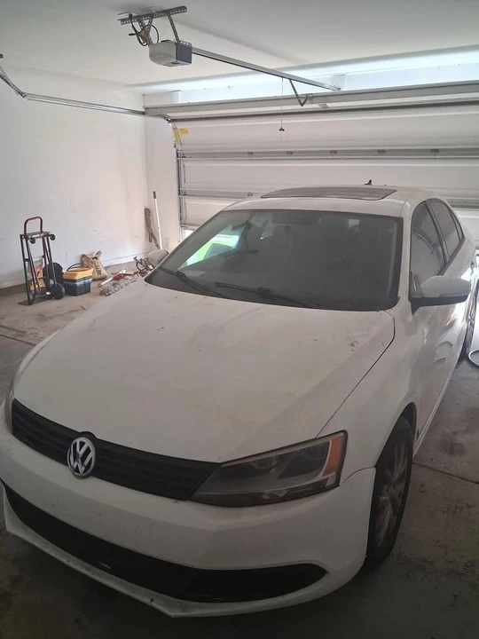 2010 Volkswagen A5 Jetta - Image 2 of 2