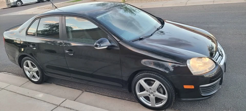 2010 Volkswagen A5 Jetta - Image 11 of 14