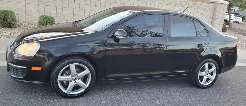 2010 Volkswagen A5 Jetta - Image 13 of 14