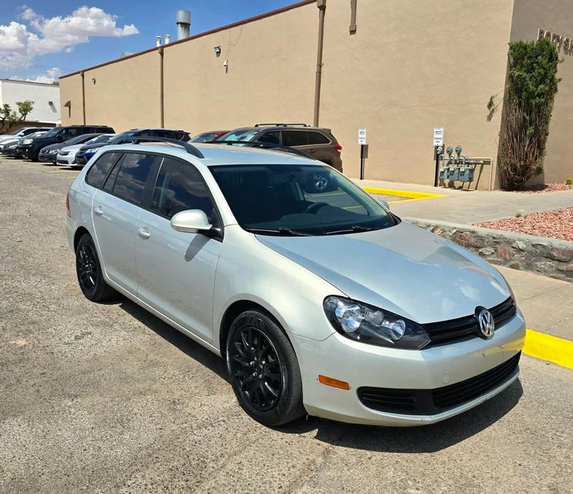 2010 Volkswagen A5 Jetta - Image 3 of 18