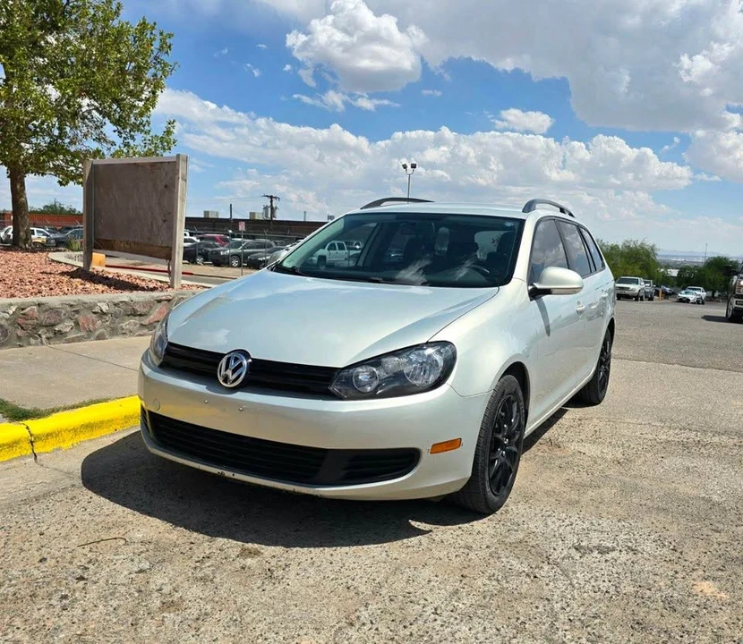 2010 Volkswagen A5 Jetta - Image 11 of 18