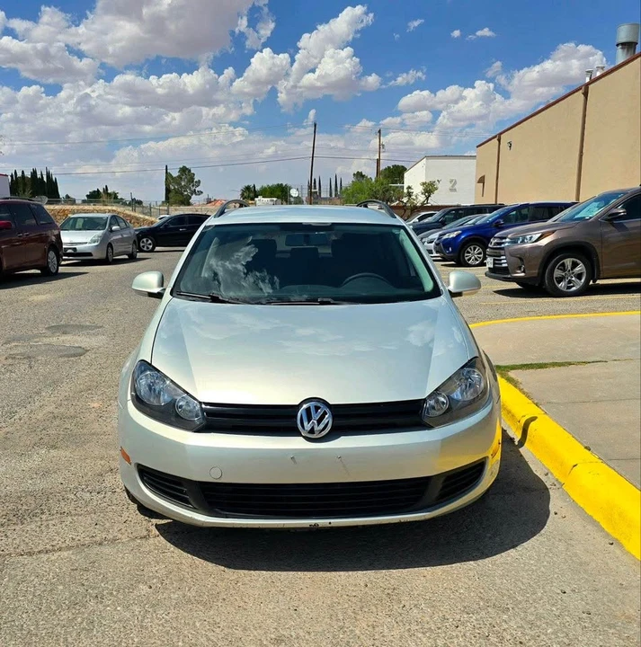 2010 Volkswagen A5 Jetta - Image 4 of 18