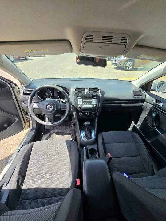 2010 Volkswagen A5 Jetta - Image 13 of 18