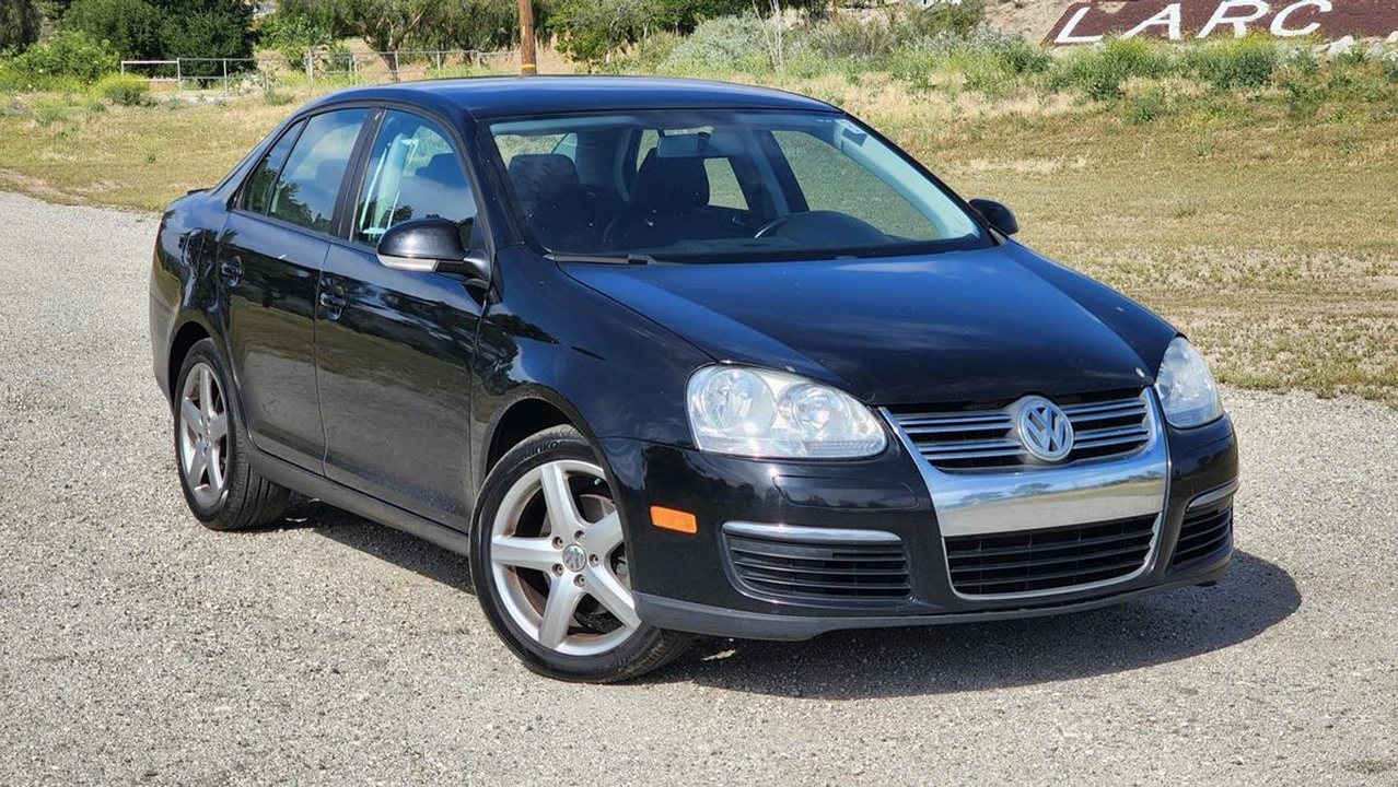2010 Volkswagen A5 Jetta - Image 4 of 21