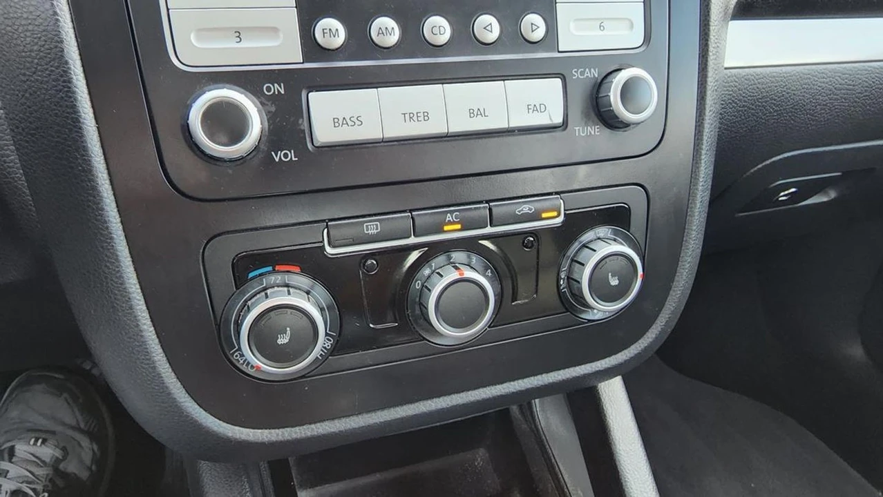 2010 Volkswagen A5 Jetta - Image 21 of 21