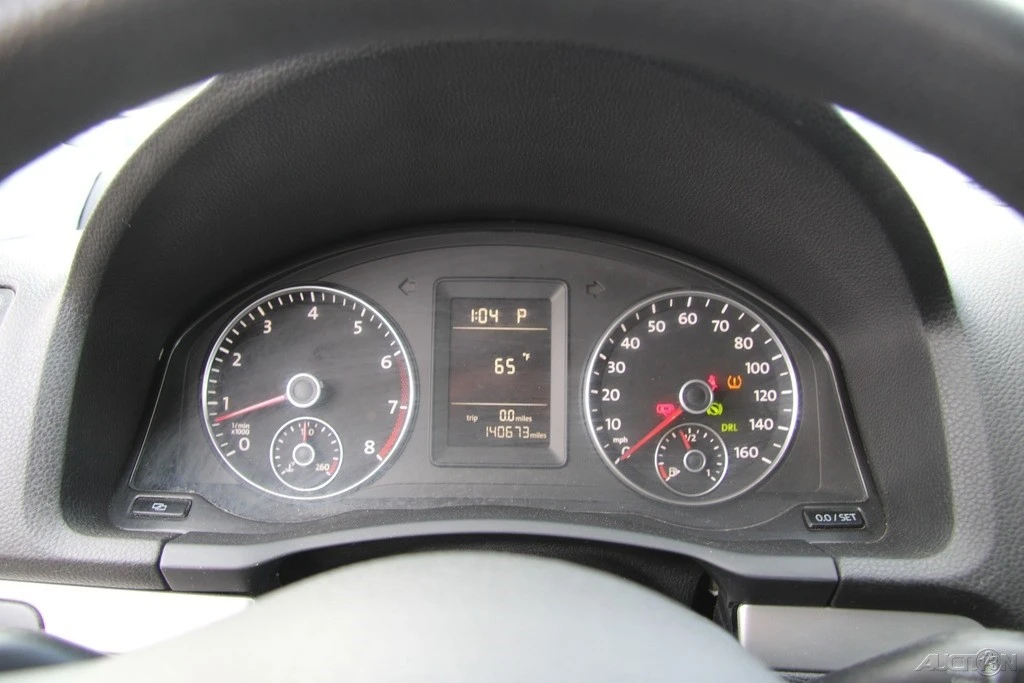 2010 Volkswagen A5 Jetta - Image 14 of 21