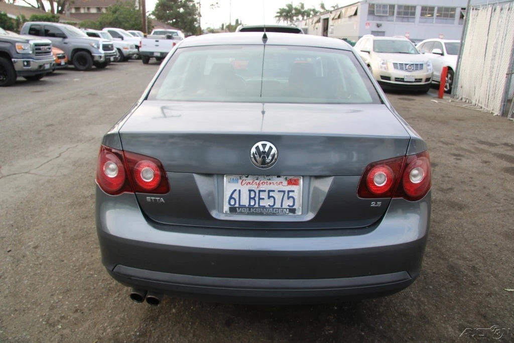 2010 Volkswagen A5 Jetta - Image 5 of 21