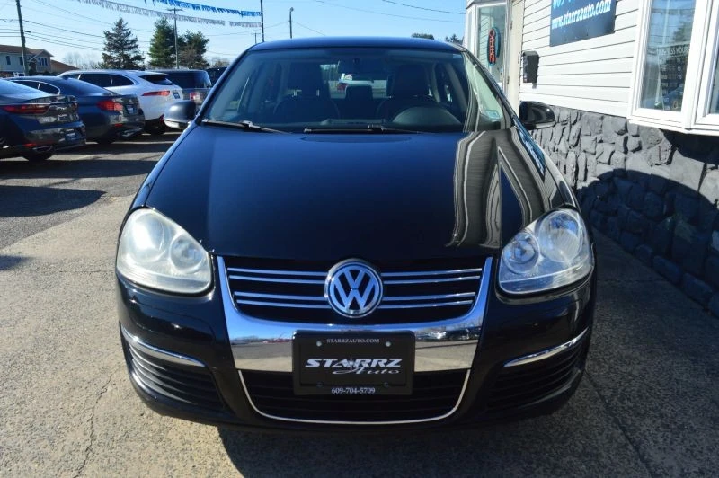 2010 Volkswagen A6 Jetta - Image 8 of 12