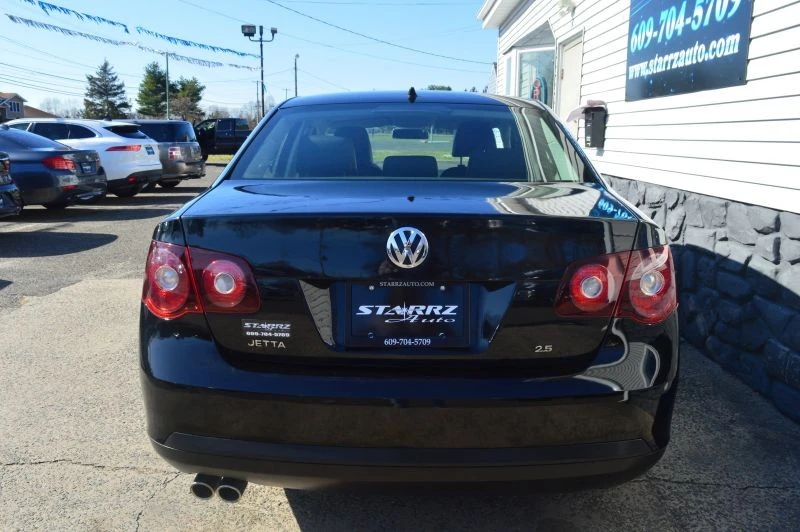 2010 Volkswagen A6 Jetta - Image 4 of 12