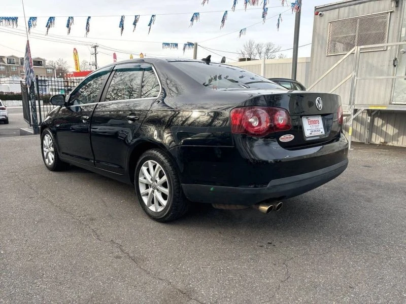 2010 Volkswagen A5 Jetta - Image 4 of 12
