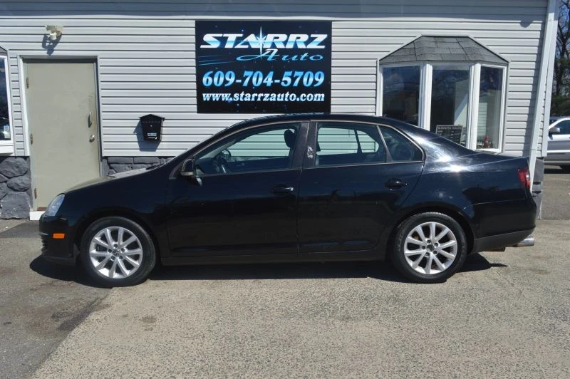 2010 Volkswagen A5 Jetta - Image 2 of 12