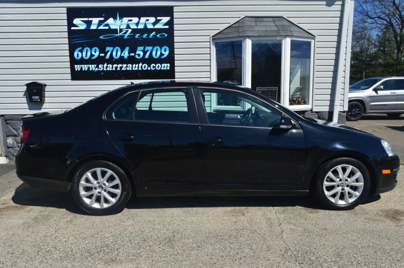 2010 Volkswagen A5 Jetta - Image 6 of 12