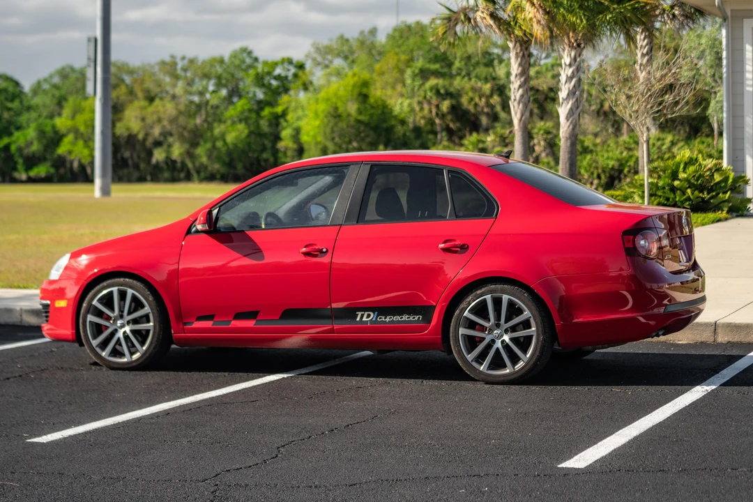 2010 Volkswagen A5 Jetta - Image 15 of 31