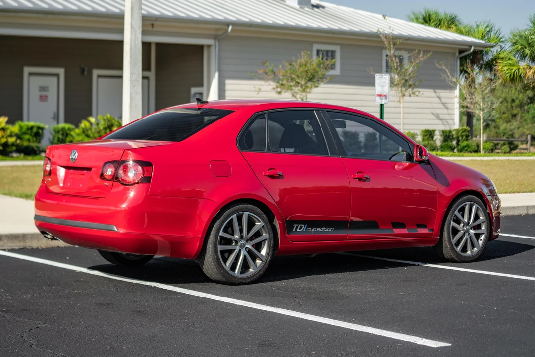 2010 Volkswagen A5 Jetta - Image 23 of 31