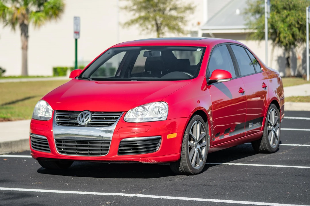 2010 Volkswagen A5 Jetta - Image 8 of 31