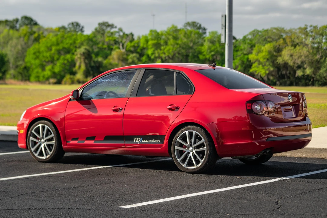 2010 Volkswagen A5 Jetta - Image 17 of 31