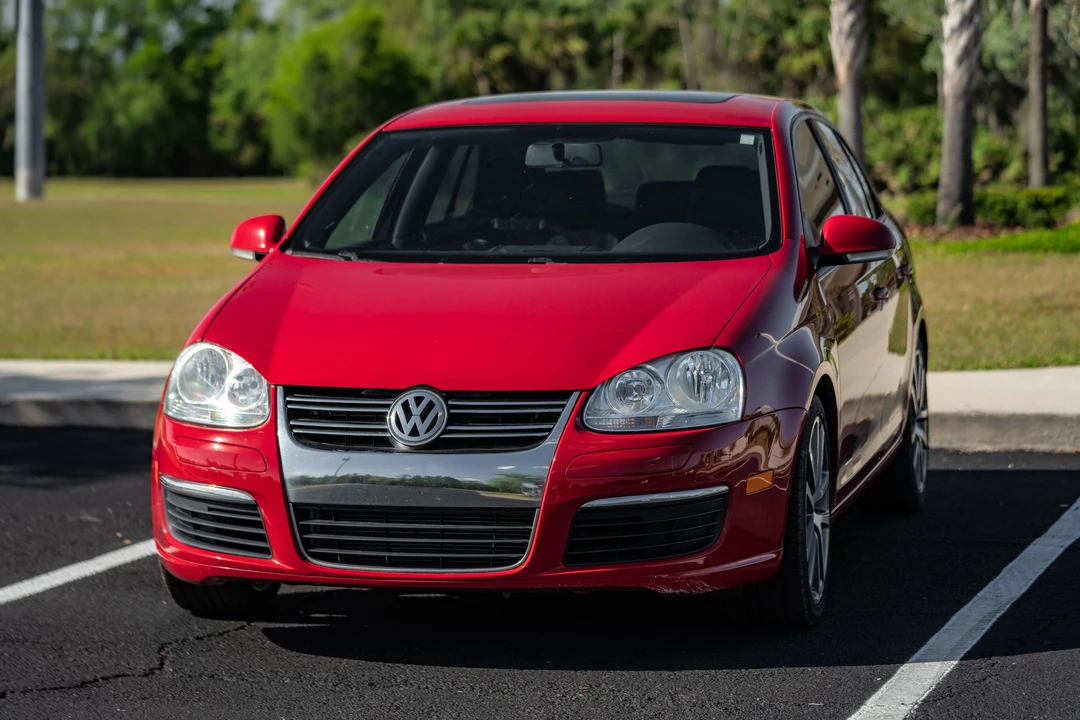 2010 Volkswagen A5 Jetta - Image 6 of 31