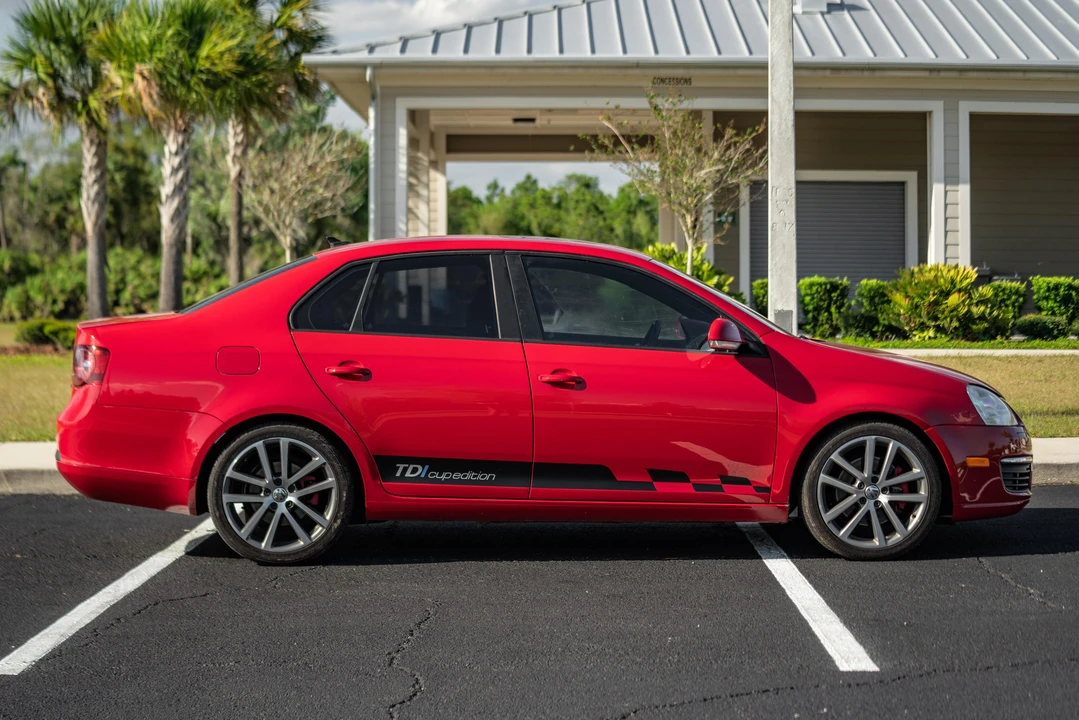 2010 Volkswagen A5 Jetta - Image 25 of 31