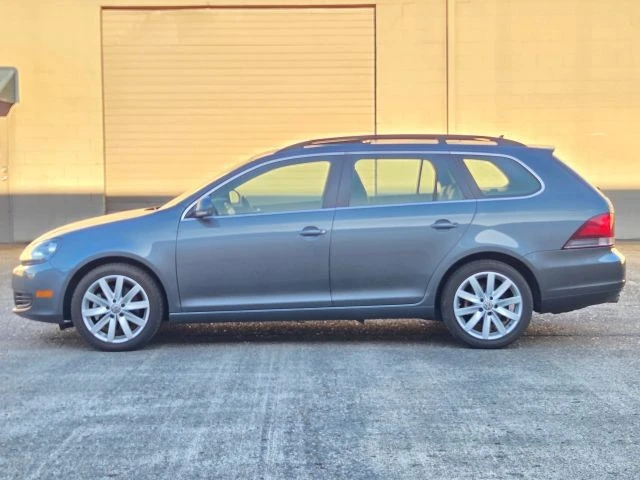 2010 Volkswagen A5 Jetta - Image 5 of 21