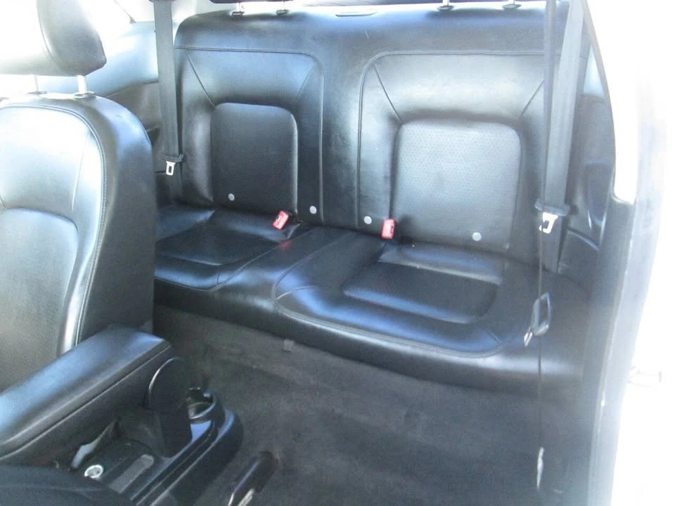 2010 Volkswagen New Beetle - Image 12 of 17