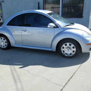 2010 Volkswagen New Beetle