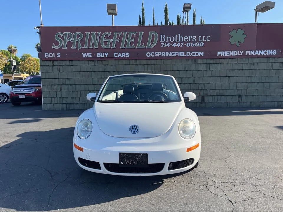 2010 Volkswagen New Beetle - Image 2 of 16