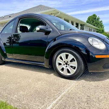 2010 Volkswagen New Beetle 2.5 Hatchback