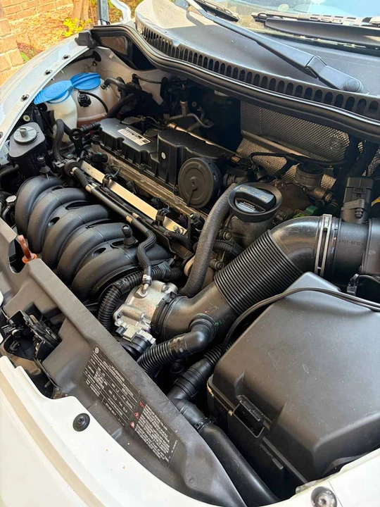 2010 Volkswagen New Beetle - Image 23 of 23