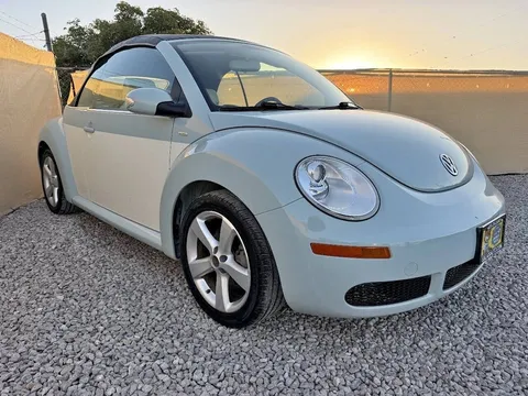 2010 Volkswagen New Beetle Convertible