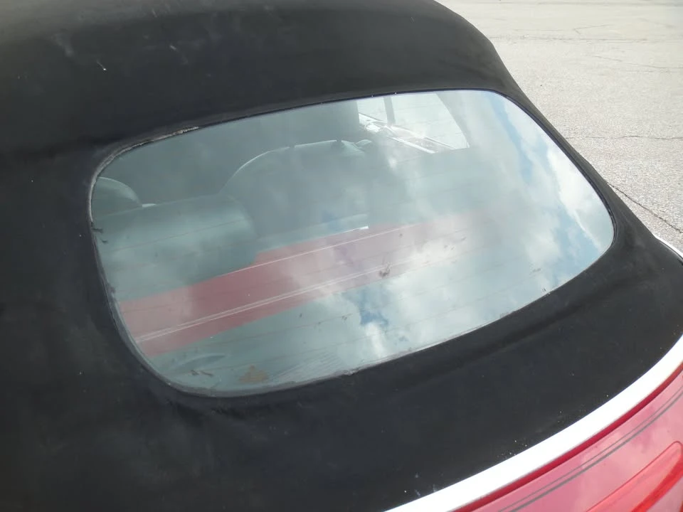2010 Volkswagen New Beetle - Image 17 of 20