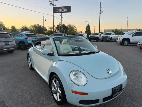 2010 Volkswagen New Beetle Convertible Final Edition