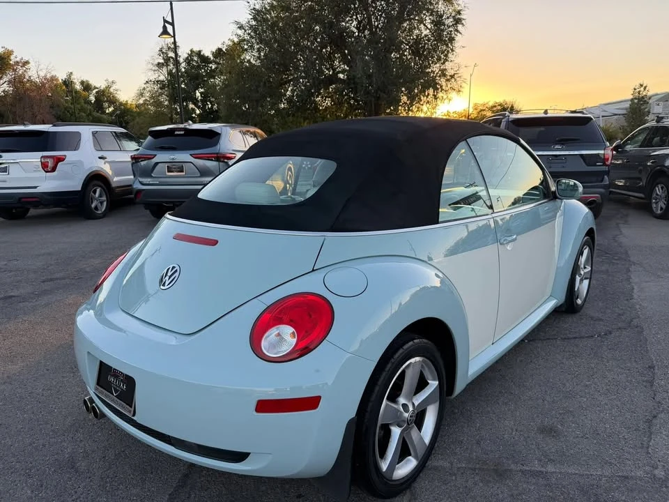 2010 Volkswagen New Beetle - Image 12 of 20