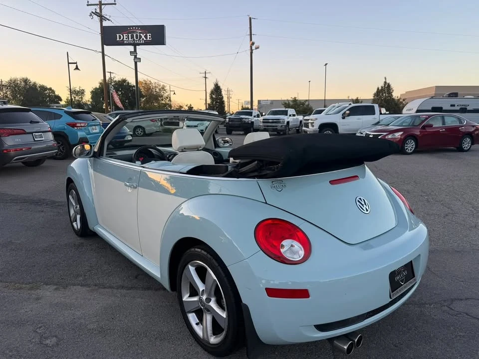 2010 Volkswagen New Beetle - Image 6 of 20