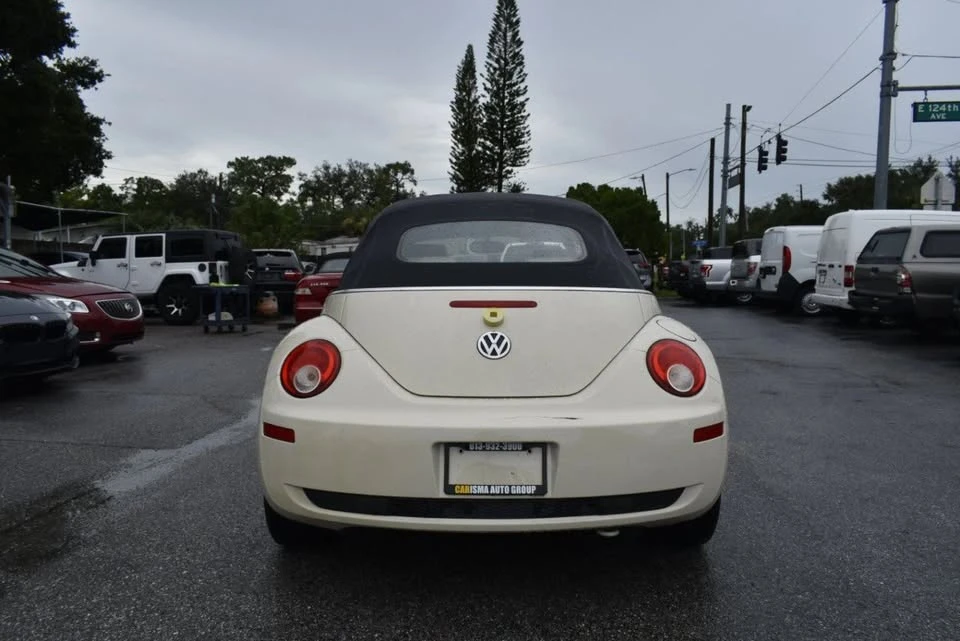 2010 Volkswagen New Beetle - Image 4 of 13