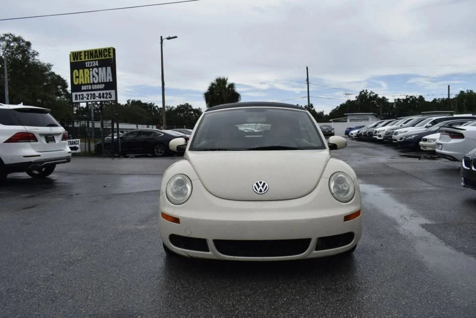 2010 Volkswagen New Beetle - Image 12 of 13