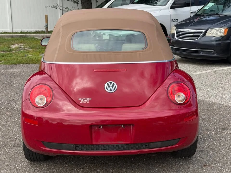 2010 Volkswagen New Beetle - Image 12 of 20