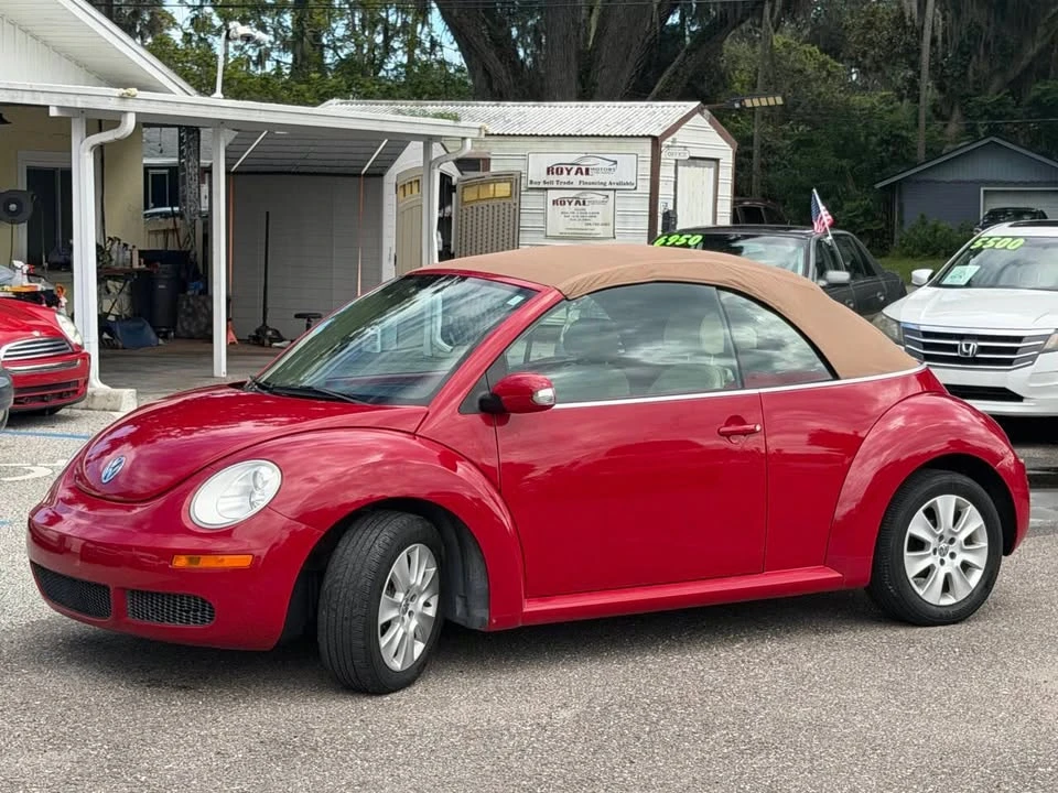 2010 Volkswagen New Beetle - Image 7 of 20