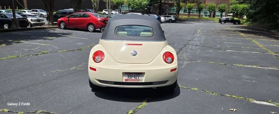 2010 Volkswagen New Beetle - Image 20 of 20