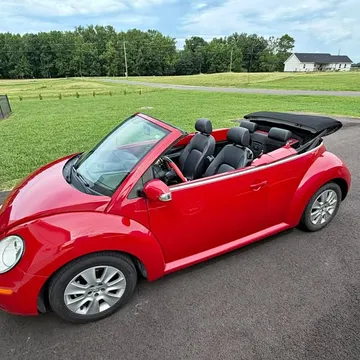 2010 Volkswagen New Beetle