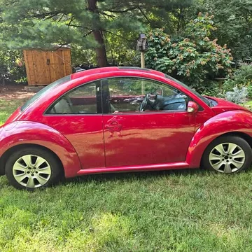 2010 Volkswagen New Beetle