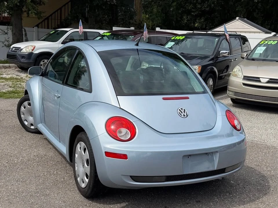 2010 Volkswagen New Beetle - Image 3 of 20