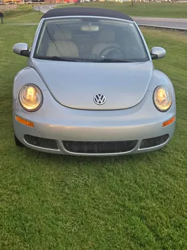 2010 Volkswagen New Beetle Convertible
